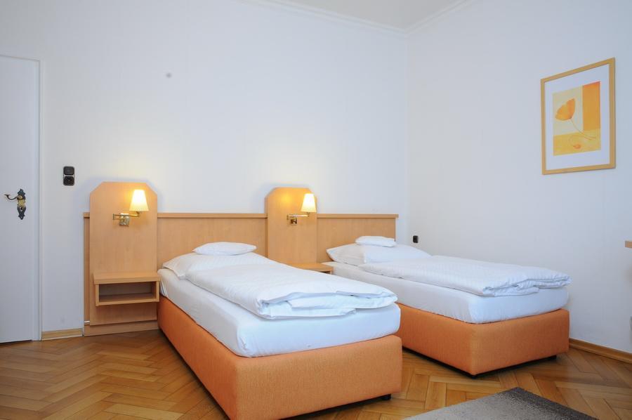 Hotel Hubertus Hannover Exteriör bild